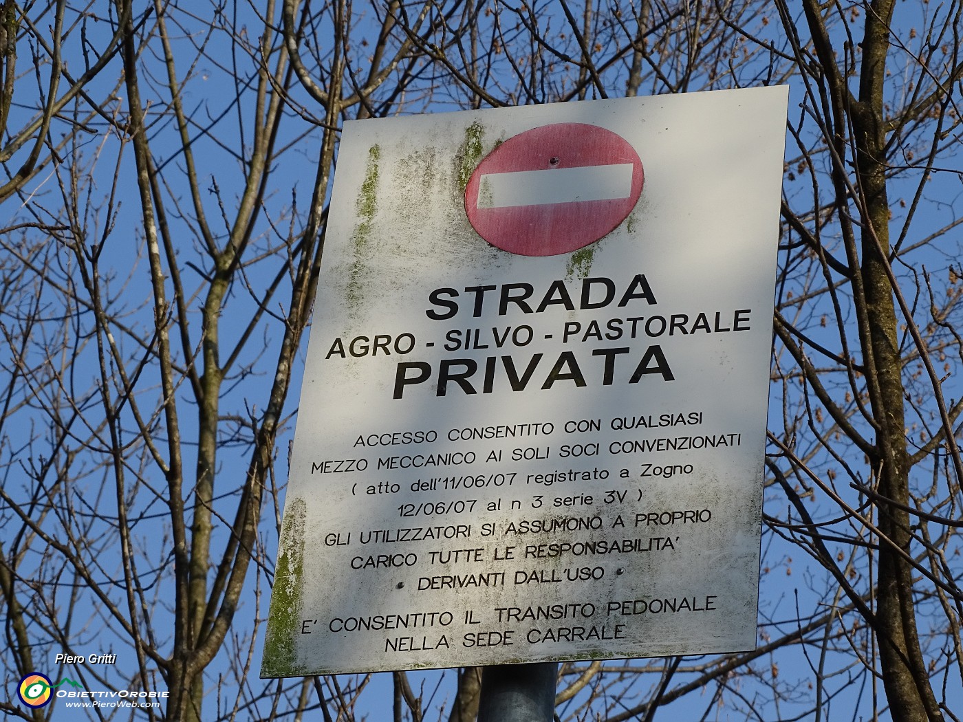 93 Discesa la strada agrosilvopastorale.JPG